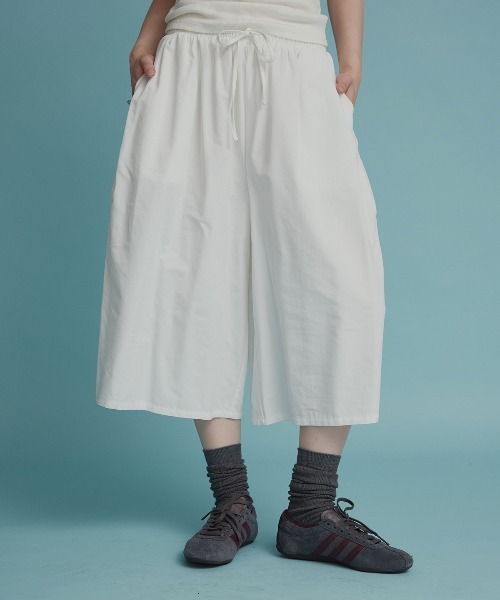 W:Huku(フーク)の「【W:Huku / スムースタッチコットン】バミューダ パンツ / 短パン ハーフパンツ クロップド / Smooth Touch Cotton Bermuda Shorts(その他パンツ・レディース・ベージュ系その他/ブラック/スカイブルー/オフホワイト・FREE)」の2枚目の写真