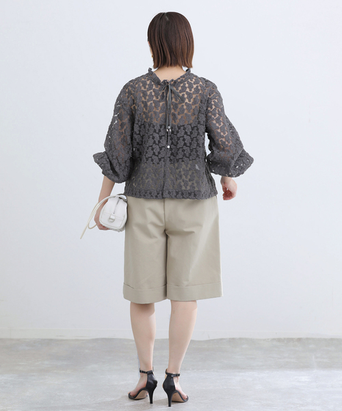 IENA（イエナ）の「フラワー刺繍レース2WAYブラウス（シャツ/ブラウス・レディース・ホワイト/チャコールグレー・FREE）」の12枚目の写真