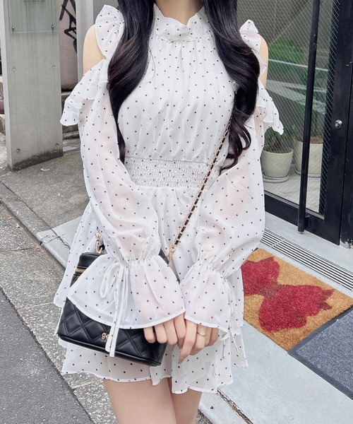 INGNI（イング）の「2Wayリボン肩あきフリルミニワンピース（ワンピース・レディース・ブラック系/ネイビー系2/ホワイト系その他3・M）」の5枚目の写真