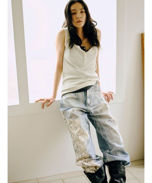 Ungrid（アングリッド）の「プリントデザインルーズデニム（デニムパンツ・レディース・ブルー・26inch/25inch/24inch）」の3枚目の写真