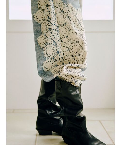 Ungrid（アングリッド）の「プリントデザインルーズデニム（デニムパンツ・レディース・ブルー・26inch/25inch/24inch）」の4枚目の写真