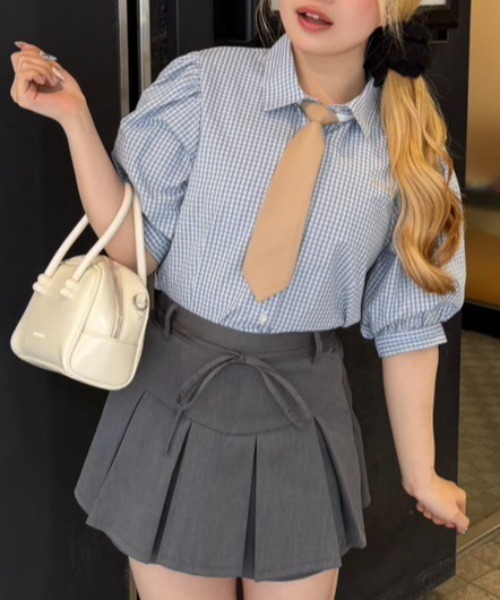 Another Branch olive des olive(アナザーブランチオリーブデオリーブ)の「【韓国っぽなプレッピーコーデが叶う!】スクールネクタイ付シャツ(シャツ/ブラウス・レディース・ブルー系その他/ホワイト系その他/オフホワイト・FREE)」の6枚目の写真