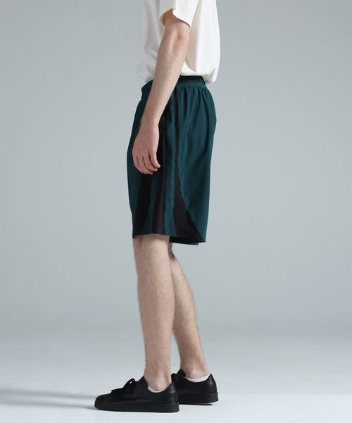 Y-3(ワイスリー)の「Y-3 ULTRALIGHT WOVEN SHORTS(その他パンツ・メンズ・グリーン系その他・X-SMALL/SMALL/MEDIUM/LARGE/X-LARGE)」の7枚目の写真