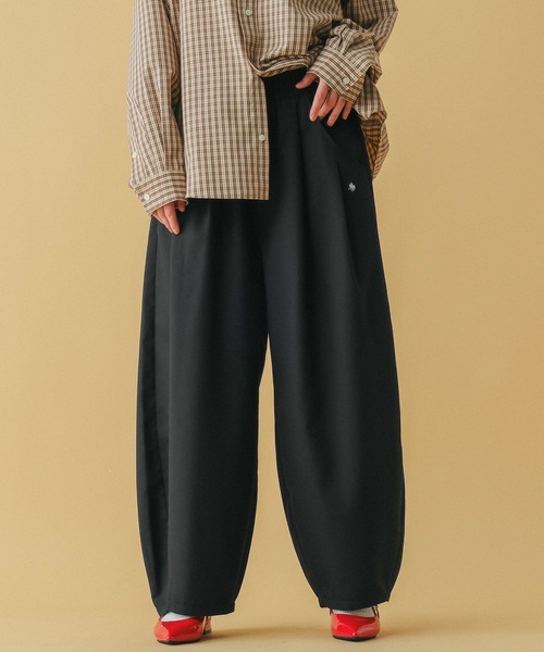 RAGEBLUE（レイジブルー）の「＜POLO BCS/ポロ・ビーシーエス＞別注/タックボリュームパンツ（スラックス・レディース・ブラック/ベージュ・FREE）」の10枚目の写真
