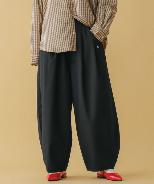 RAGEBLUE（レイジブルー）の「＜POLO BCS/ポロ・ビーシーエス＞別注/タックボリュームパンツ（スラックス・レディース・ブラック/ベージュ・FREE）」の11枚目の写真