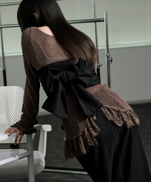 Ezick（エジック）の「lace-trimmed lame sheer knit ヘムレースラメシアーニット（ニット/セーター・レディース・ブラウン/アイボリー/ブラック・FREE）」の4枚目の写真