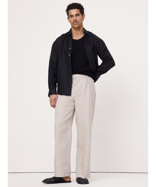 Banana Republic(バナナリパブリック)の「ルーズ プリーツ リネン ドレスパンツ(その他パンツ・メンズ・ナチュラル・28W 30L/29W 30L/30W 30L/31W 30L/32W 30L/33W 30L/34W 30L)」の2枚目の写真