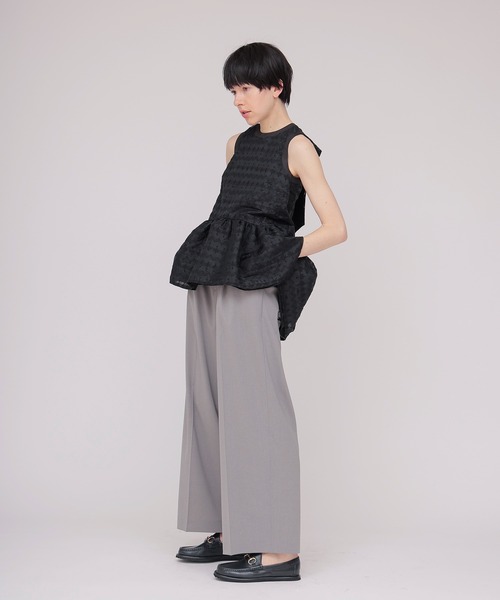 TSURU by Mariko Oikawa（ツルバイマリコオイカワ）の「TSURU by Mariko Oikawa / Matine.R(スパンコールスリーブレスブラウス BL-1265030)（シャツ/ブラウス・レディース・ブラック・38）」の9枚目の写真