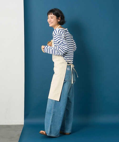 FREAK'S STORE(フリークスストア)の「藤本美貴 × FREAK'S STORE/フリークスストア メッセージ ロゴ エプロン(エプロン・レディース・ブラウン/レッド/ネイビー/オフホワイト・ONE SIZE)」の12枚目の写真