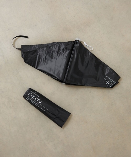 COLONY 2139（コロニートゥーワンスリーナイン）の「100g 超軽量晴雨兼用 折り畳み傘（折りたたみ傘・レディース・ホワイト/ブラック・FREE）」の7枚目の写真