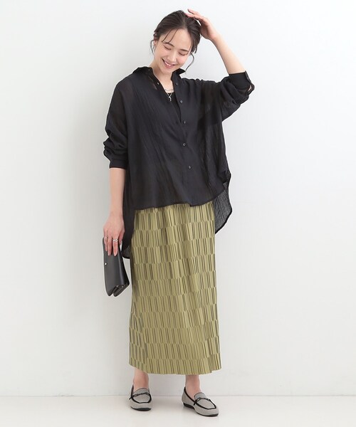 SHOO・LA・RUE(シューラルー)の「【体型カバー】前後差デザインで即こなれ見え ゆるシルエットシャツ(シャツ/ブラウス・レディース・イエロー系その他/ブラウン系/ブラック/ブルー・00)」の7枚目の写真