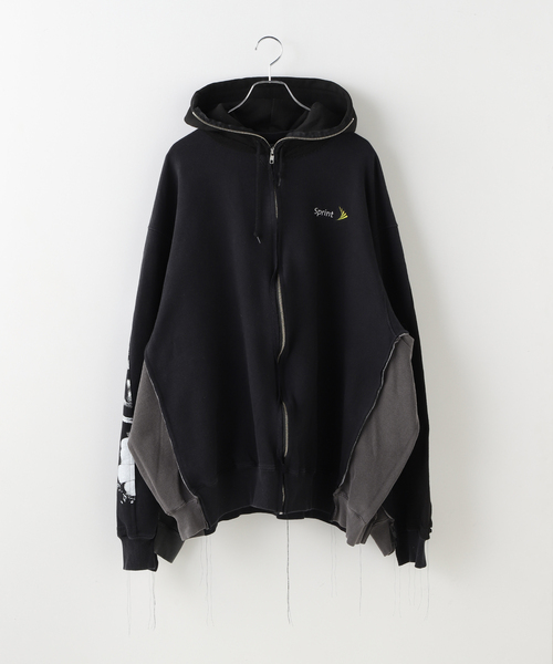 DISCOVERED(ディスカバード)の「DISCOVERED / ディスカバード Band Tee Dolman Zip Hoodie(パーカー・メンズ・ブラック・FREE)」の1枚目の写真