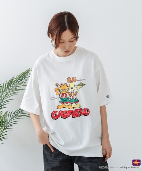 DISCUS(ディスカス)の「【DISCUS/ディスカス】【選べる丈感・ガーフィールド】DISCUS×GARFIELD コラボTシャツ クロップド短丈・ルーズシルエット(Tシャツ/カットソー・レディース・ブラック系その他/ホワイト系その他2/ブラック系その他2/ホワイト系その他・LARGE/MEDIUM)」の18枚目の写真