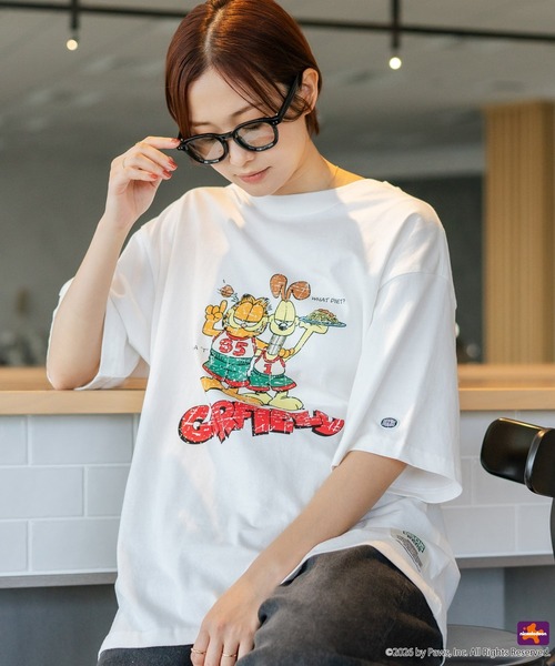 DISCUS(ディスカス)の「【DISCUS/ディスカス】【選べる丈感・ガーフィールド】DISCUS×GARFIELD コラボTシャツ クロップド短丈・ルーズシルエット(Tシャツ/カットソー・レディース・ブラック系その他/ホワイト系その他2/ブラック系その他2/ホワイト系その他・LARGE/MEDIUM)」の21枚目の写真
