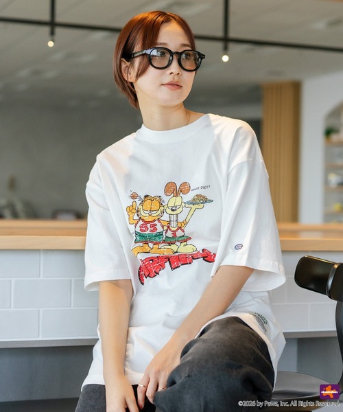 DISCUS(ディスカス)の「【DISCUS/ディスカス】【選べる丈感・ガーフィールド】DISCUS×GARFIELD コラボTシャツ クロップド短丈・ルーズシルエット(Tシャツ/カットソー・レディース・ブラック系その他/ホワイト系その他2/ブラック系その他2/ホワイト系その他・LARGE/MEDIUM)」の22枚目の写真