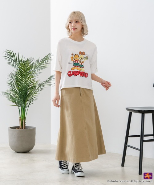 DISCUS(ディスカス)の「【DISCUS/ディスカス】【選べる丈感・ガーフィールド】DISCUS×GARFIELD コラボTシャツ クロップド短丈・ルーズシルエット(Tシャツ/カットソー・レディース・ブラック系その他/ホワイト系その他2/ブラック系その他2/ホワイト系その他・LARGE/MEDIUM)」の8枚目の写真