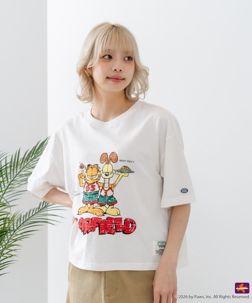 DISCUS(ディスカス)の「【DISCUS/ディスカス】【選べる丈感・ガーフィールド】DISCUS×GARFIELD コラボTシャツ クロップド短丈・ルーズシルエット(Tシャツ/カットソー・レディース・ブラック系その他/ホワイト系その他2/ブラック系その他2/ホワイト系その他・LARGE/MEDIUM)」の11枚目の写真