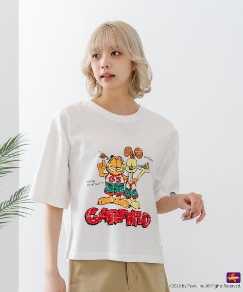 DISCUS(ディスカス)の「【DISCUS/ディスカス】【選べる丈感・ガーフィールド】DISCUS×GARFIELD コラボTシャツ クロップド短丈・ルーズシルエット(Tシャツ/カットソー・レディース・ブラック系その他/ホワイト系その他2/ブラック系その他2/ホワイト系その他・LARGE/MEDIUM)」の12枚目の写真