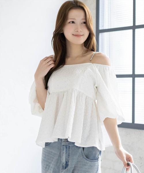 clear（クリア）の「肩ビジュー2wayラインストーンフクレジャガードブラウス[骨格ウェーブ 大人 フェミニン 上品]（シャツ/ブラウス・レディース・オフホワイト/ベージュ/ブラック・F）」の14枚目の写真