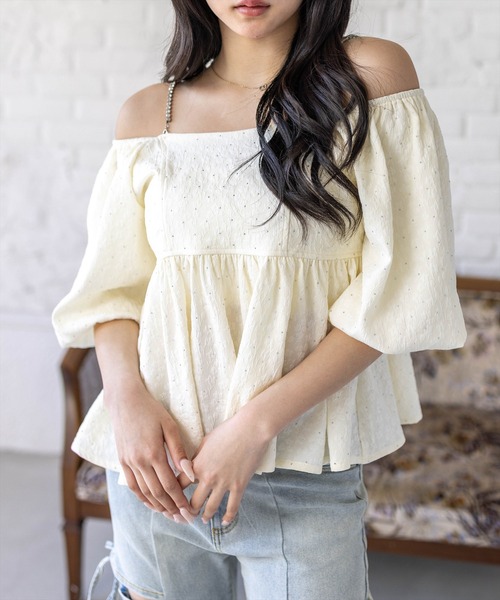 clear（クリア）の「肩ビジュー2wayラインストーンフクレジャガードブラウス[骨格ウェーブ 大人 フェミニン 上品]（シャツ/ブラウス・レディース・オフホワイト/ベージュ/ブラック・F）」の10枚目の写真