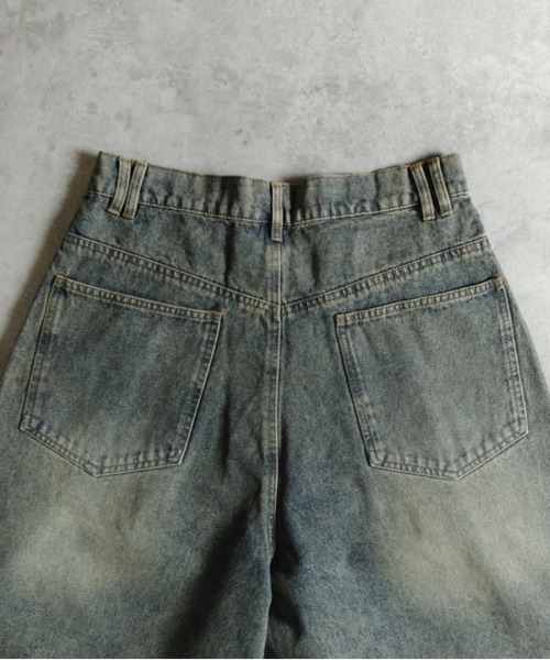 many men many mind(メニーメンメニーマインド)の「MANYMENMANYMINDS / 泥加工デニム/タックワイドショートパンツ(デニムパンツ・メンズ・サックスブルー/ブラック/ブルー・LARGE/MEDIUM)」の11枚目の写真
