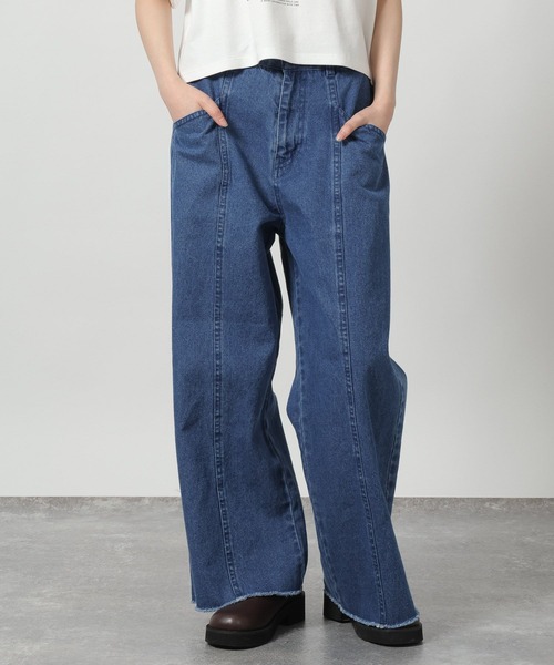 LAKOLE（ラコレ）の「カットオフワイドデニムパンツ / 659840（デニムパンツ・レディース・ブラック/インディゴブルー/ベージュ・LARGE/MEDIUM）」の16枚目の写真