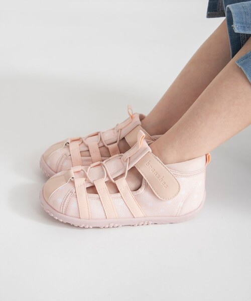 BRANSHES(ブランシェス)の「水抜きソールサンダル(サンダル・キッズ・ブラック/ピンク/ライトグレー/アイボリー/ラベンダー・18.0cm/20.0cm/17.0cm/14.0cm/16.0cm/15.0cm/21.0cm/19.0cm)」の5枚目の写真