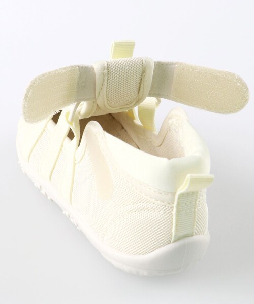 BRANSHES(ブランシェス)の「水抜きソールサンダル(サンダル・キッズ・ブラック/ピンク/ライトグレー/アイボリー/ラベンダー・18.0cm/20.0cm/17.0cm/14.0cm/16.0cm/15.0cm/21.0cm/19.0cm)」の8枚目の写真