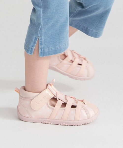 BRANSHES(ブランシェス)の「水抜きソールサンダル(サンダル・キッズ・ブラック/ピンク/ライトグレー/アイボリー/ラベンダー・18.0cm/20.0cm/17.0cm/14.0cm/16.0cm/15.0cm/21.0cm/19.0cm)」の11枚目の写真