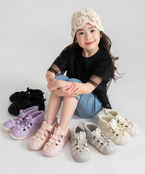 BRANSHES(ブランシェス)の「水抜きソールサンダル(サンダル・キッズ・ブラック/ピンク/ライトグレー/アイボリー/ラベンダー・18.0cm/20.0cm/17.0cm/14.0cm/16.0cm/15.0cm/21.0cm/19.0cm)」の12枚目の写真