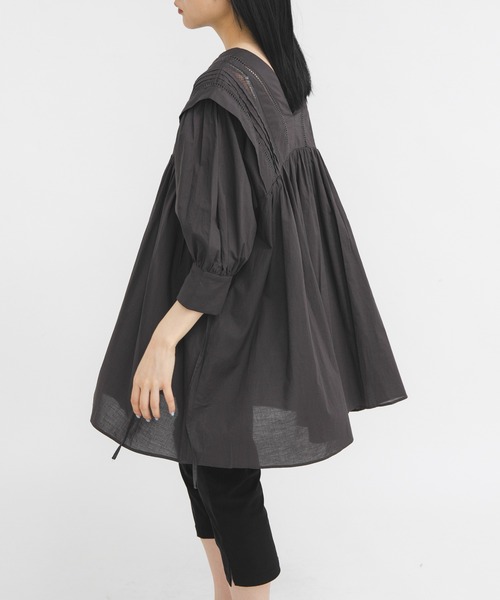 KBF（ケイビーエフ）の「2WAYレースドッキングミニワンピース（ワンピース・レディース・グリーン系その他/オフホワイト/チャコールグレー・ONE）」の2枚目の写真