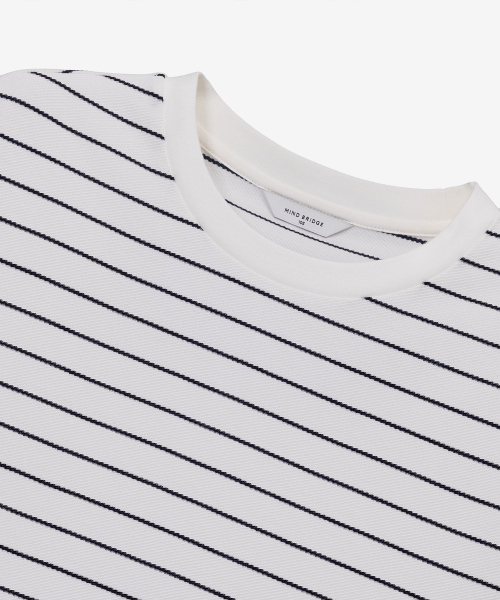 MINDBRIDGE(マインドブリッジ)の「ツイルストライプセミオーバーフィット半袖Tシャツ(Tシャツ/カットソー・メンズ・ホワイト・95/100/105/110)」の4枚目の写真