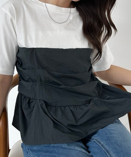 umune(ウムネ)の「Tシャツ 半袖 ビスチェ風 レイヤード風 ドッキング ギャザー シャーリング 切替 体型カバー デザインTシャツ トップス 夏(Tシャツ/カットソー・レディース・ブラウン/ネイビー/チャコールグレー・FREE)」の1枚目の写真