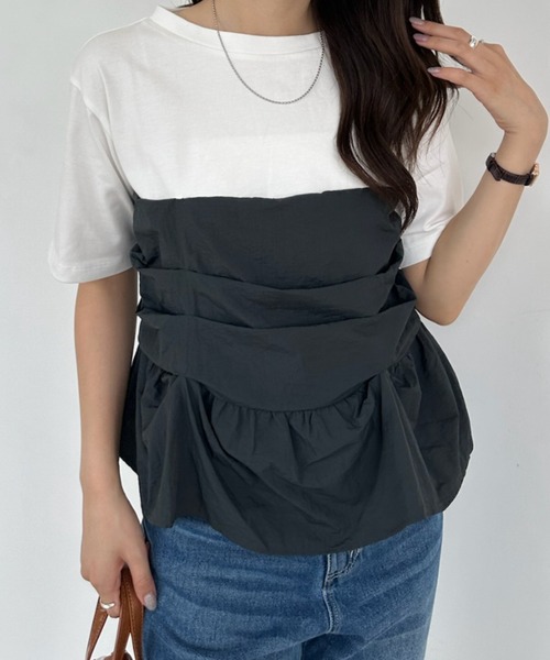 umune(ウムネ)の「Tシャツ 半袖 ビスチェ風 レイヤード風 ドッキング ギャザー シャーリング 切替 体型カバー デザインTシャツ トップス 夏(Tシャツ/カットソー・レディース・ブラウン/ネイビー/チャコールグレー・FREE)」の8枚目の写真