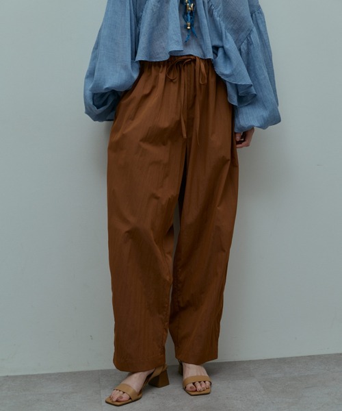 flaeu(フラユ)の「Light Nylon Easy Pants(その他パンツ・レディース・ブラック/ミント/サンドベージュ/テラコッタ・FREE)」の8枚目の写真