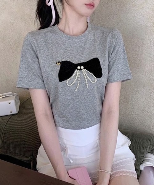 Mejoul(メジュール)の「【2026春夏新作】パールビックリボンモチーフクルーネックTシャツ(Tシャツ/カットソー・レディース・グレー/ブラック/ホワイト・F)」の18枚目の写真