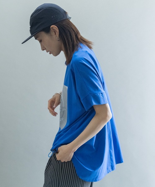 lodie(ロディ)の「シルバーPt オーバーシルエットT(Tシャツ/カットソー・レディース・ブラック/ブルー/オフホワイト/モカ・FREE)」の11枚目の写真
