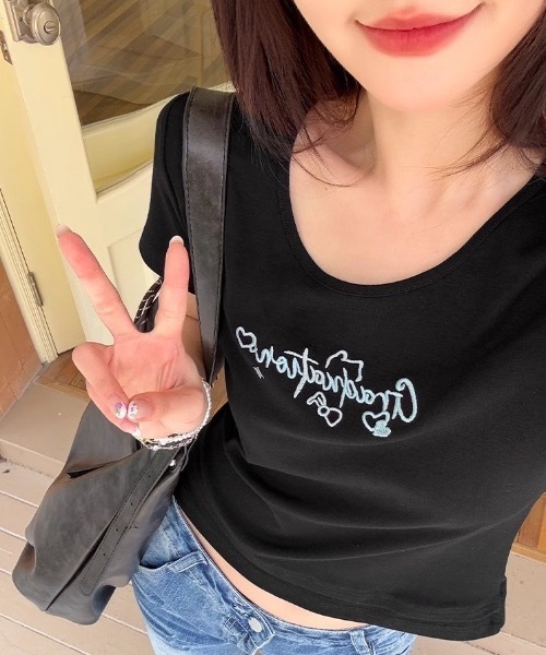Alvia(アルビア)の「バックレースアップTシャツ 半袖 刺繍 ショート丈 タイト バレエコア 韓国風 Y2K トレンド(Tシャツ/カットソー・レディース・ライトグレー/ブラック・M)」の11枚目の写真