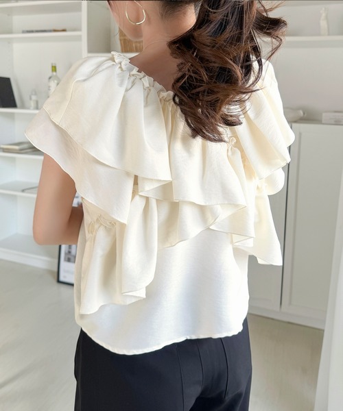 mily bilet(ミウィビレット)の「【mily bilet】ひらり、上品。甘さふわっと香る♪華奢見え、前後2wayノースリーブカシュクールブラウス(シャツ/ブラウス・レディース・アイボリー/チャコール/サックスブルー・SMALL/MEDIUM/LARGE/X-LARGE)」の15枚目の写真