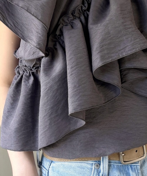 mily bilet(ミウィビレット)の「【mily bilet】ひらり、上品。甘さふわっと香る♪華奢見え、前後2wayノースリーブカシュクールブラウス(シャツ/ブラウス・レディース・アイボリー/チャコール/サックスブルー・SMALL/MEDIUM/LARGE/X-LARGE)」の10枚目の写真