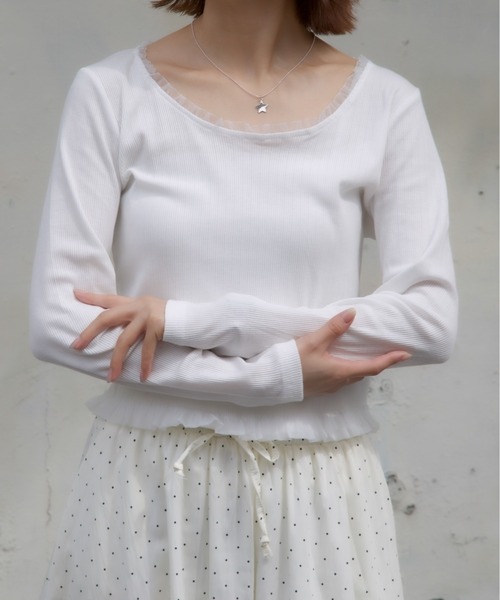 Chiina(チーナ)の「Chiina / 裾レースカットソー(Tシャツ/カットソー・レディース・グレー/ホワイト・FREE)」の7枚目の写真
