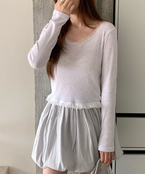 Chiina(チーナ)の「Chiina / 裾レースカットソー(Tシャツ/カットソー・レディース・グレー/ホワイト・FREE)」の10枚目の写真