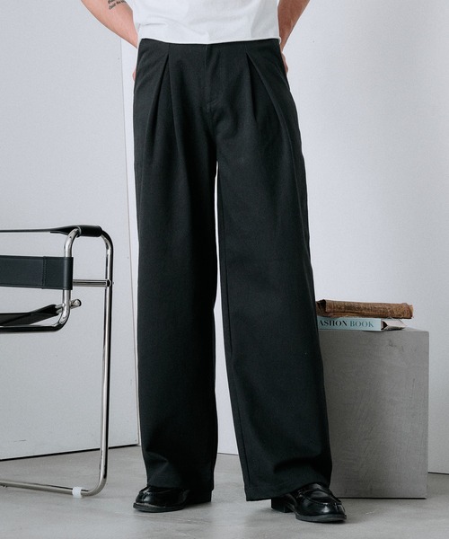 Regen Glanz(レーゲングランツ)の「deep front tuck volume cotton pants / ディープフロントタックボリュームコットンパンツ(その他パンツ・メンズ・ベージュ/ブラック/ライトホワイト・LARGE/SMALL/MEDIUM)」の7枚目の写真