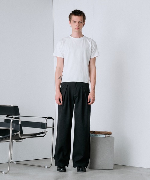 Regen Glanz(レーゲングランツ)の「deep front tuck volume cotton pants / ディープフロントタックボリュームコットンパンツ(その他パンツ・メンズ・ベージュ/ブラック/ライトホワイト・LARGE/SMALL/MEDIUM)」の9枚目の写真