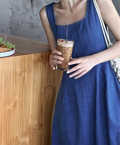 Miniministore(ミニミニストア)の「デニム風 ロングワンピース ノースリーブ(ワンピース・レディース・インディゴブルー・M/XL/L)」の5枚目の写真