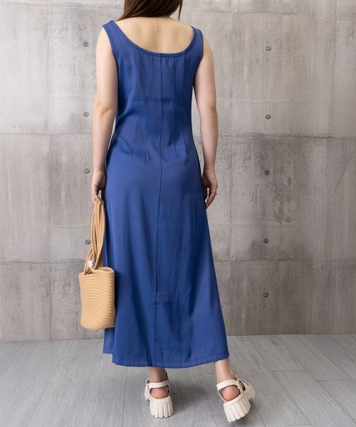 Miniministore(ミニミニストア)の「デニム風 ロングワンピース ノースリーブ(ワンピース・レディース・インディゴブルー・M/XL/L)」の18枚目の写真