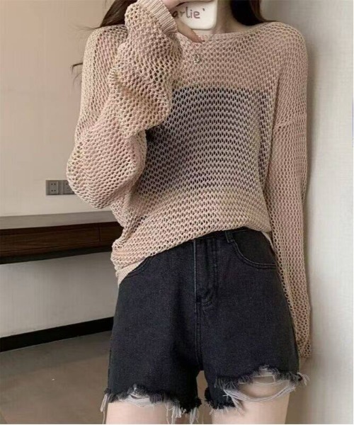 gossip！ロサンゼルス（ゴシップロサンゼルス）の「Y2Kパールチェーン付き バックオープン メッシュニット プルオーバー（Tシャツ/カットソー・レディース・オフホワイト・M）」の13枚目の写真