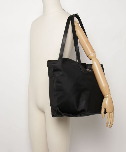 ANNETTE Tote トートバッグ ナイロンバッグ | GUESS(ゲス) JAPAN 公式