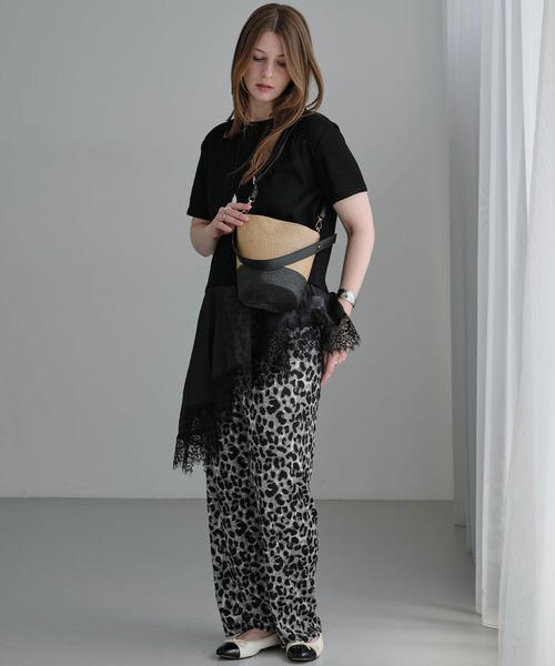 ZAKKA-BOX(ザッカボックス)の「バイカラーストローバケットバッグ(トートバッグ・レディース・ベージュ/ブラック・FREE)」の4枚目の写真