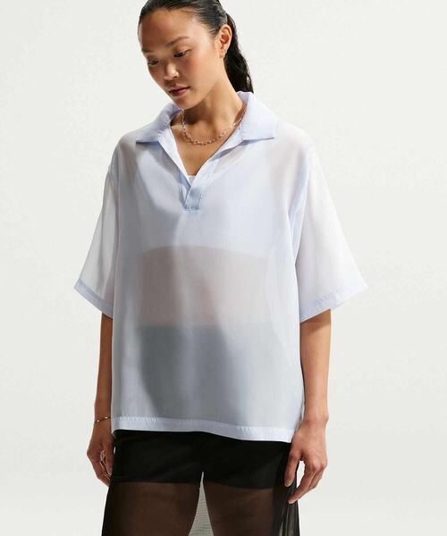 NIKE(ナイキ)の「ナイキ スポーツウェア ウィメンズ オーバーサイズド シアー トップス / Nike Sportswear Women's Oversized Sheer Top IR1681-407 Hydrogen Blue(ポロシャツ・レディース・クリアブルー・XS/XL/S/M/L/2XL)」の7枚目の写真